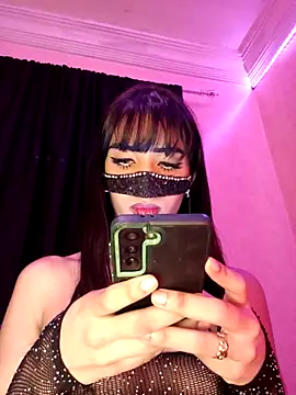 ---sophia--- online show from 12/03/25, 11:08