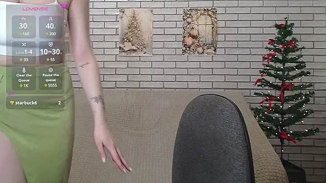 EmiliaDuchess online show from 01/10/25, 03:27