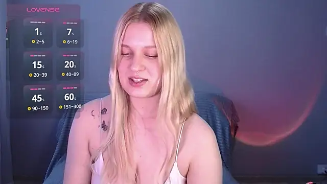 EmiliaDuchess online show from 05/17/26, 10:55