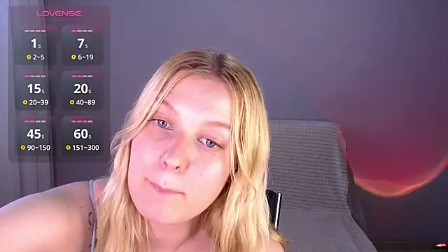 EmiliaDuchess online show from 06/19/26, 02:32
