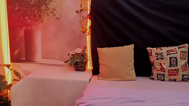 sexybaby22111 online show from 03/03/25, 12:59