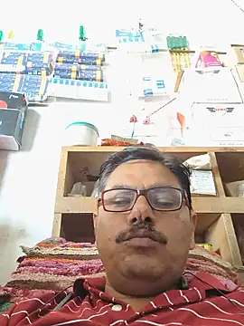 Snapshot of Srmotrs chatting on 07/07/26, 07:23 Srmotrs online show from 07/07/26, 07:23