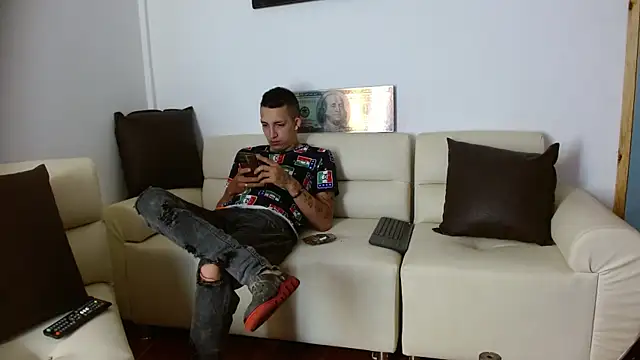 parejacaliente20154 online show from 03/06/25, 02:08