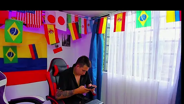 parejacaliente20154 online show from 07/03/26, 11:05