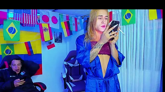 parejacaliente20154 online show from 07/05/26, 10:33