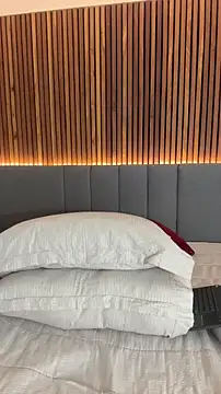 EmiilyAdams  online show from 02/23/26, 10:07