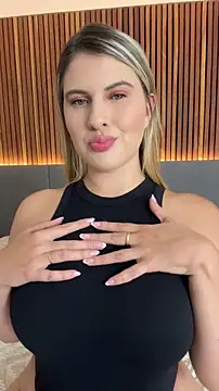 EmiilyAdams  online show from 04/16/26, 10:23