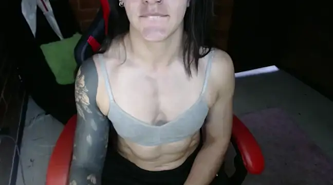 Snapshot of dannafitness chatting on 01/16/25, 07:31 dannafitness online show from 01/16/25, 07:31