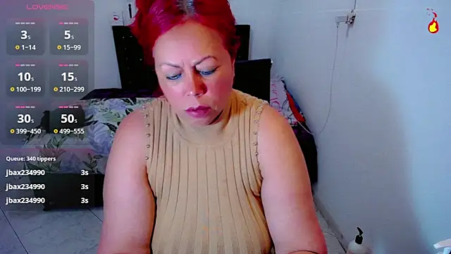 Hot-Rihanna online show from 02/11/26, 03:44