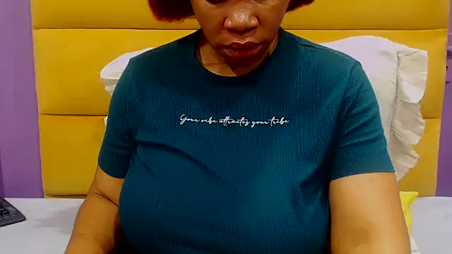 YELLOWBUSTYMELLONS online show from 09/11/25, 05:29