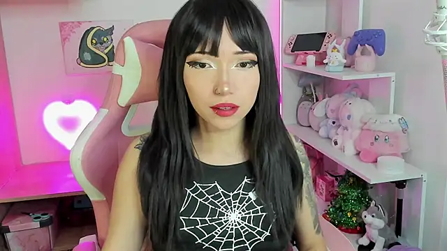 Snapshot of Artic_love chatting on 10/08/25, 12:41 Artic love online show from 10/08/25, 12:41