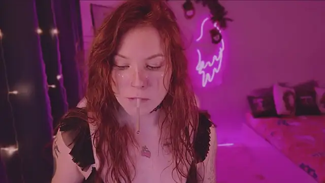 Elsie Ginger online show from 12/18/24, 09:08