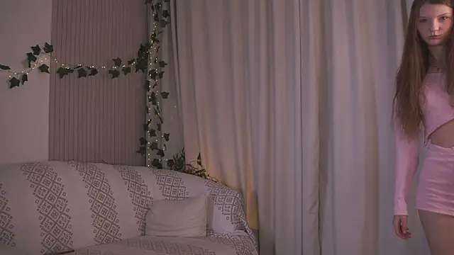 CindyGarrison online show from 10/26/25, 01:11