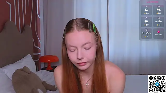 Snapshot of EvaCroan chatting on 05/09/26, 08:52 EvaCroan online show from 05/09/26, 08:52