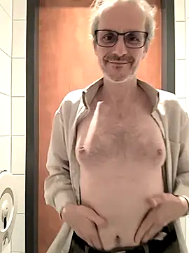 Snapshot of Zed0l1Mod chatting on 02/18/25, 05:10 Zed0l1Mod online show from 02/18/25, 05:10