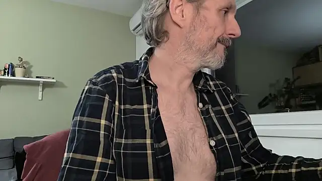 Snapshot of Zed0l1Mod chatting on 11/14/25, 05:11 Zed0l1Mod online show from 11/14/25, 05:11