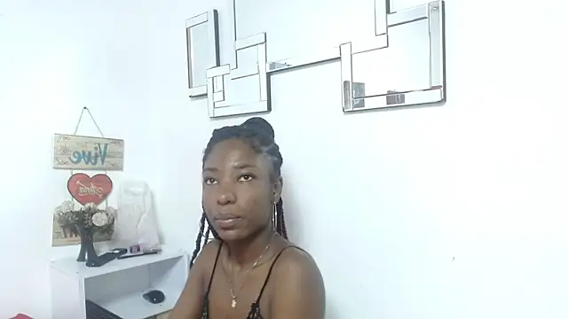 Madeline Woods online show from 11/29/25, 12:19