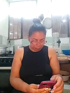 Snapshot of sorbetico_perverse chatting on 03/06/25, 12:30 sorbetico perverse online show from 03/06/25, 12:30