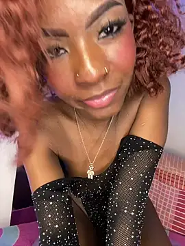 Petite yisell online show from 03/11/25, 10:09