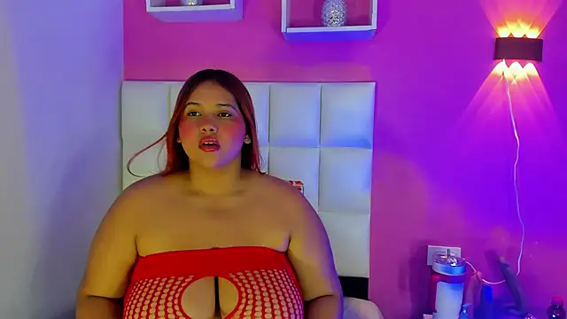 Alanna hot3 online show from 03/24/26, 07:52