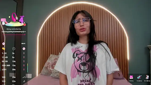 NayeCloud online show from 12/23/25, 03:37