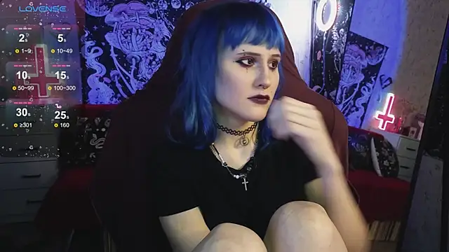 little Elika online show from 01/27/25, 01:16