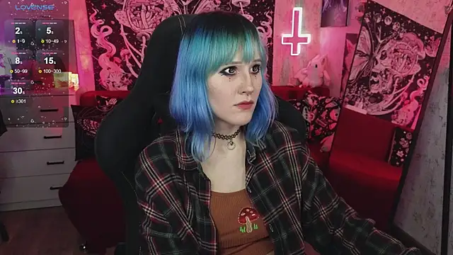 little Elika online show from 11/22/25, 11:48