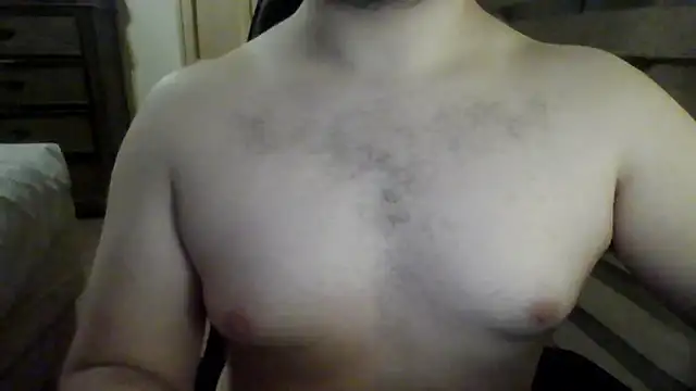 Snapshot of Himbo_fox chatting on 10/19/25, 03:18 Himbo fox online show from 10/19/25, 03:18