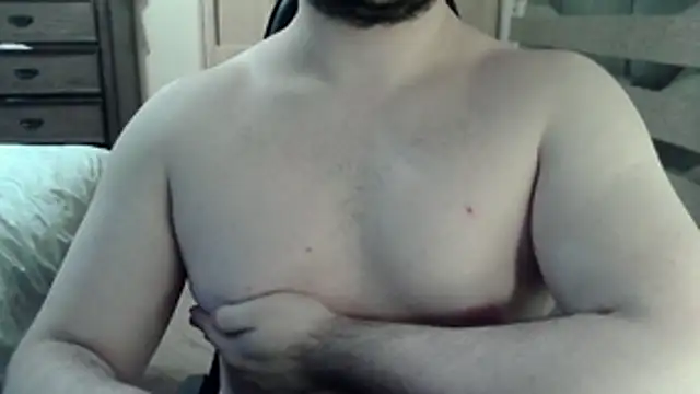 Snapshot of Himbo_fox chatting on 07/18/26, 04:49 Himbo fox online show from 07/18/26, 04:49