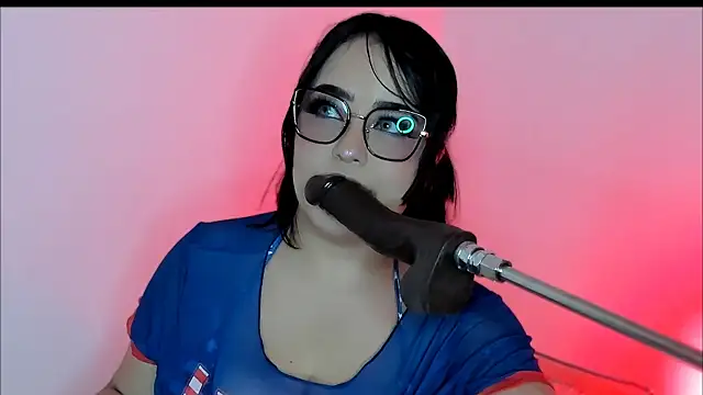 Snapshot of ValeryySoto_ chatting on 07/04/26, 10:05 ValeryySoto online show from 07/04/26, 10:05