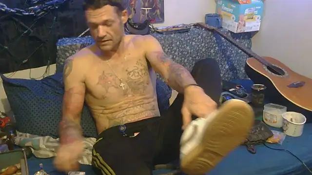 TheOneYouLove69 online show from 11/19/25, 08:36