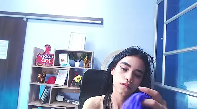 Jasmin Skinny online show from 03/22/25, 06:00