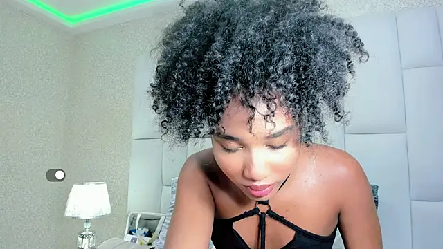 Snapshot of Andreayano chatting on 10/01/25, 04:40 Andreayano online show from 10/01/25, 04:40