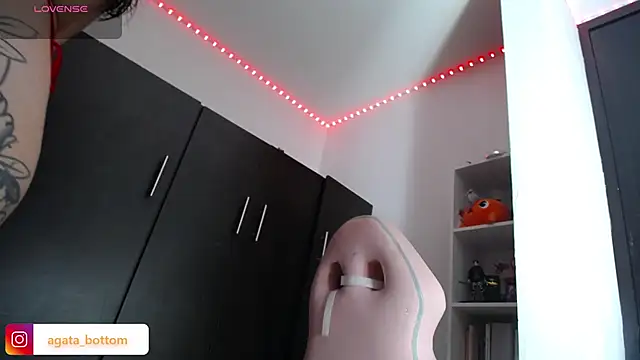 NewAgatha Bolton online show from 03/01/25, 02:44