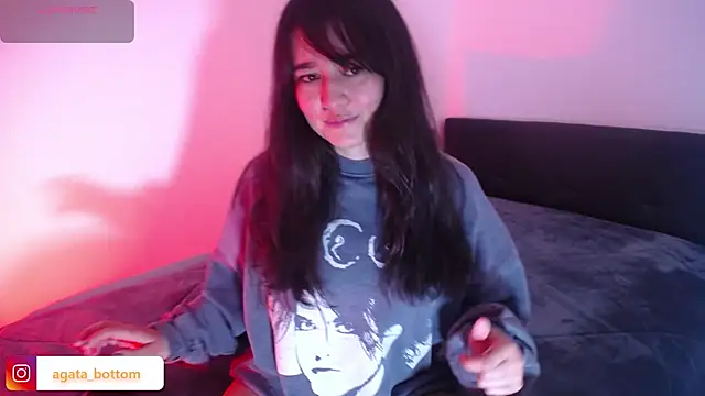 NewAgatha Bolton online show from 11/24/25, 09:25