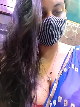 Snapshot of HaaniKaur chatting on 01/15/25, 04:54 HaaniKaur online show from 01/15/25, 04:54