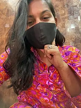 HaaniKaur online show from 02/02/26, 08:35