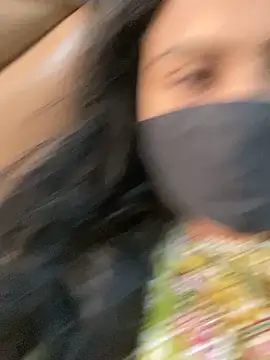 HaaniKaur online show from 02/12/26, 09:48