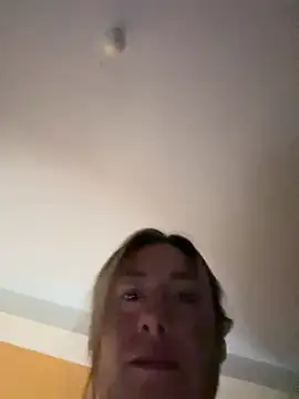 xLadyScarlettx online show from 02/17/25, 01:58