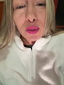 xLadyScarlettx online show from 02/22/25, 02:06