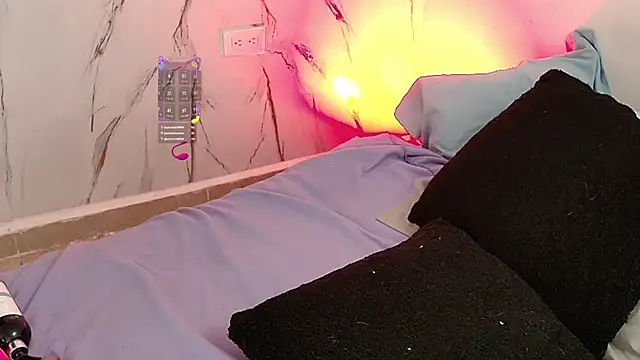 sara smith45 online show from 10/22/25, 10:20