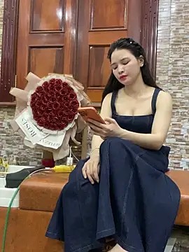 LiLi-Kirix99 online show from 05/19/26, 02:01