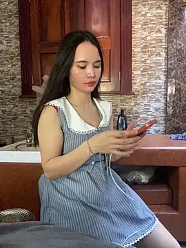 LiLi-Kirix99 online show from 06/04/26, 04:18