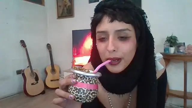 Snapshot of doloresplaceres666 chatting on 10/04/25, 03:37 doloresplaceres666 online show from 10/04/25, 03:37