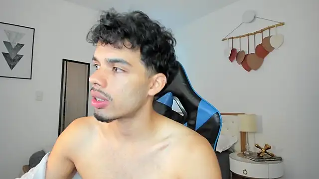 mateoleonee online show from 03/07/25, 01:51