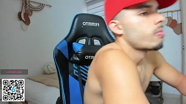 mateoleonee online show from 12/17/25, 08:26