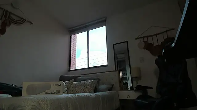 mateoleonee online show from 02/04/26, 06:36