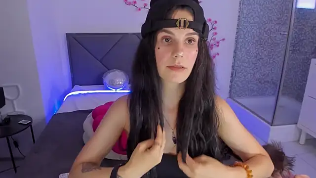Snapshot of CassieEvans chatting on 07/14/26, 05:34 CassieEvans online show from 07/14/26, 05:34