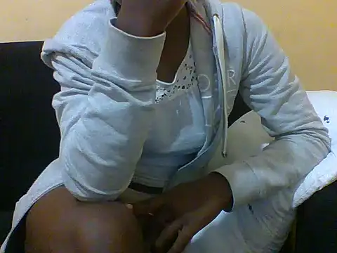 ebonyvalleria1 online show from 10/29/25, 07:59