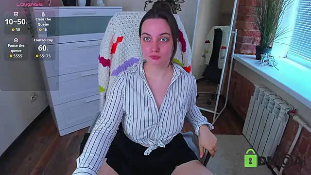 Snapshot of Astarte_Aste chatting on 09/14/25, 10:58 Astarte Aste online show from 09/14/25, 10:58